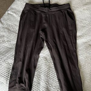 Lululemon ready to rulu crop size 12 black